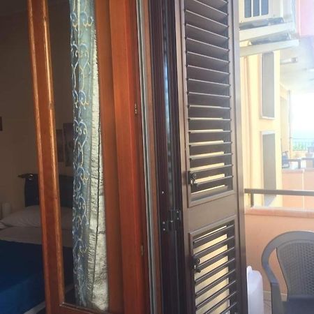 מילאצו Frontemare Rooms מראה חיצוני תמונה
