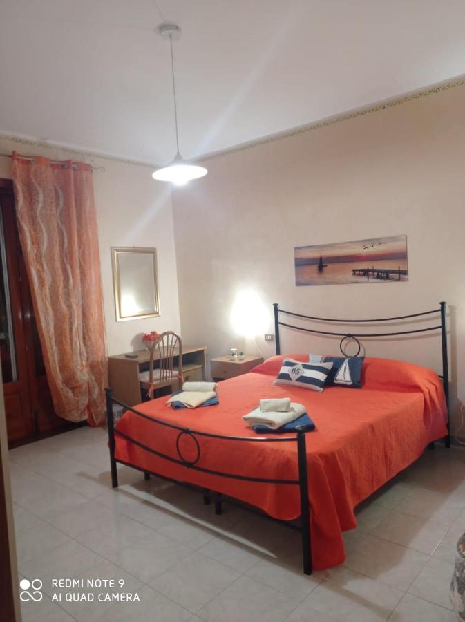 מילאצו Frontemare Rooms מראה חיצוני תמונה