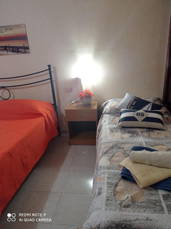 מילאצו Frontemare Rooms מראה חיצוני תמונה