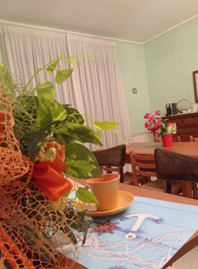 מילאצו Frontemare Rooms מראה חיצוני תמונה