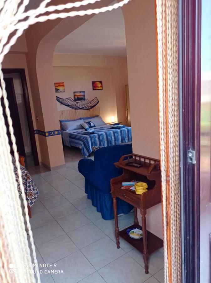 מילאצו Frontemare Rooms מראה חיצוני תמונה